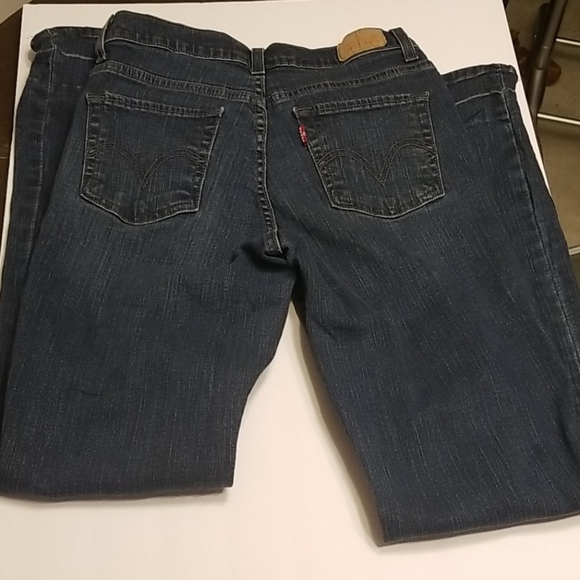 size 2 in levis